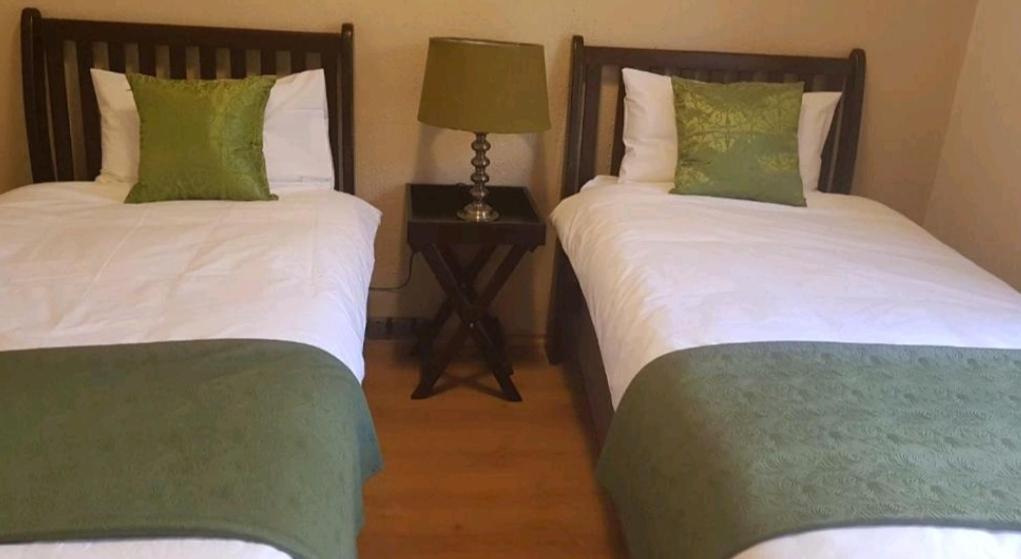 Orange Hotel